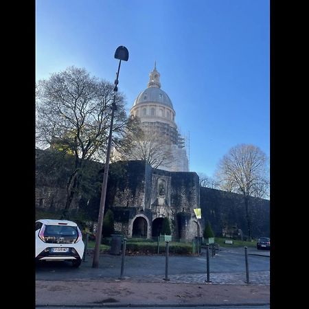 Le Henry Au Coeur De La Vieille Ville Boulogne-sur-Mer Luaran gambar