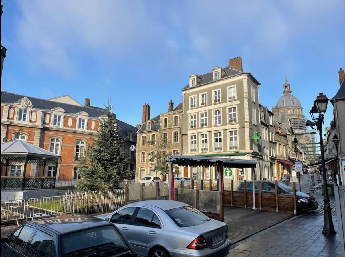 Le Henry Au Coeur De La Vieille Ville Boulogne-sur-Mer Luaran gambar
